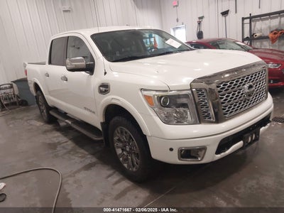 NISSAN TITAN 2017