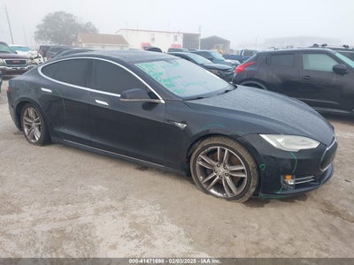 TESLA MODEL S 2015