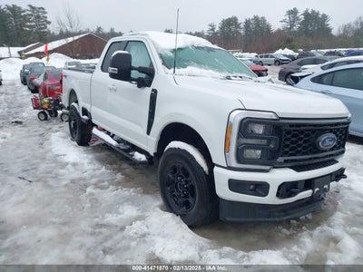 FORD F-250 2023