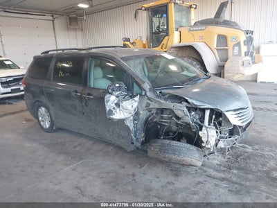 TOYOTA SIENNA 2011