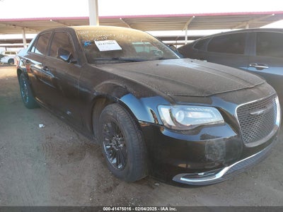 CHRYSLER 300 2019