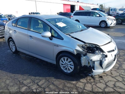 TOYOTA PRIUS PLUG-IN 2013