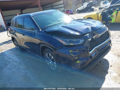 TOYOTA HIGHLANDER 2021