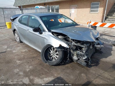 TOYOTA CAMRY 2019