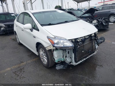 TOYOTA PRIUS PLUG-IN 2015