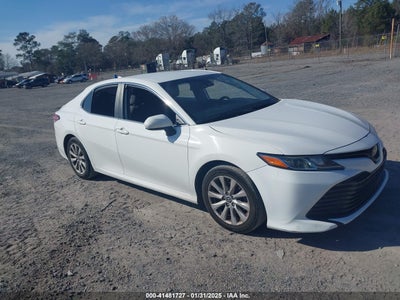 TOYOTA CAMRY 2020