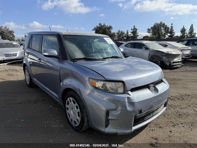 SCION XB 2012