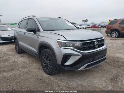 VOLKSWAGEN TAOS 2024