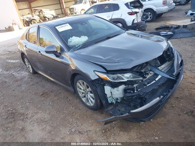 TOYOTA CAMRY 2018