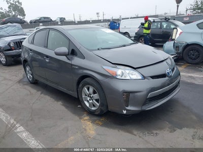 TOYOTA PRIUS PLUG-IN 2015