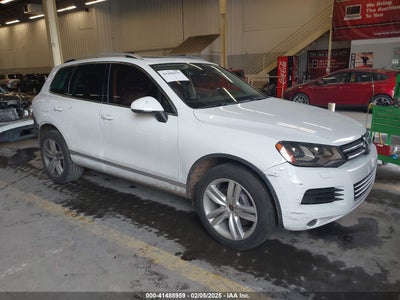 VOLKSWAGEN TOUAREG 2013