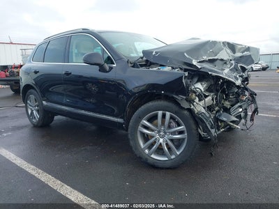 VOLKSWAGEN TOUAREG 2015