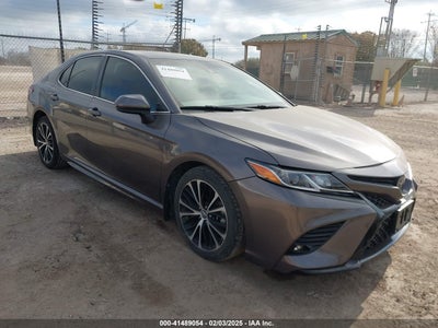 TOYOTA CAMRY 2019