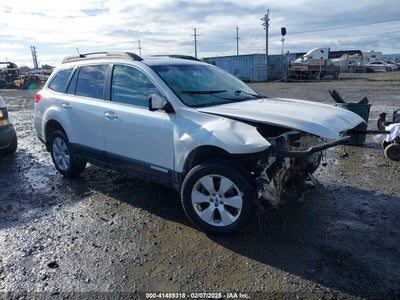 SUBARU OUTBACK 2012