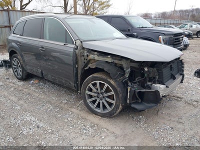 AUDI Q7 2019