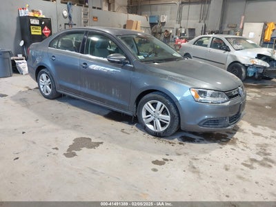 VOLKSWAGEN JETTA HYBRID 2013