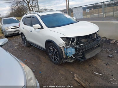NISSAN ROGUE 2019