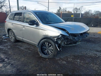 MITSUBISHI OUTLANDER 2019