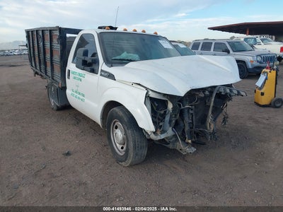 FORD F-350 CHASSIS 2012