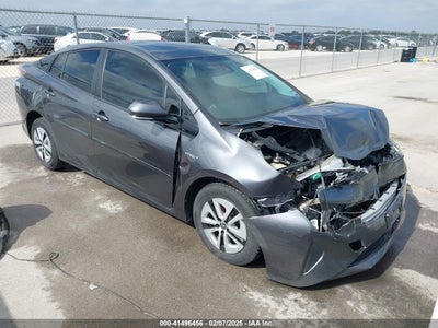 TOYOTA PRIUS 2017