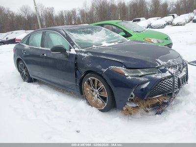 TOYOTA AVALON 2022