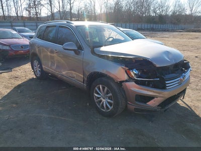 VOLKSWAGEN TOUAREG 2016