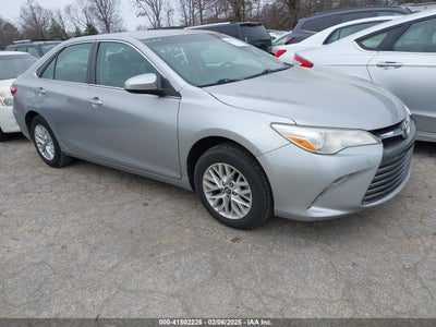 TOYOTA CAMRY 2017