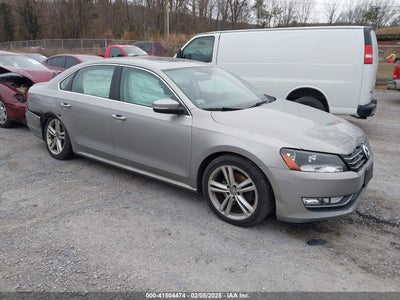 VOLKSWAGEN PASSAT 2013