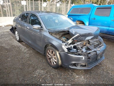 VOLKSWAGEN JETTA 2011