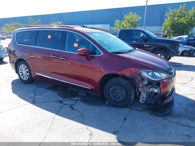 CHRYSLER PACIFICA 2017