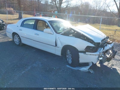 LINCOLN TOWN CAR 2006