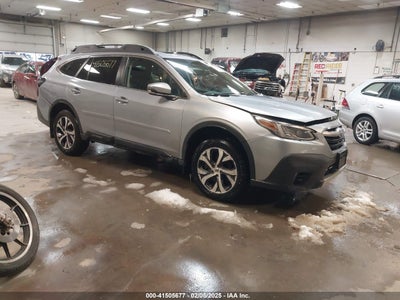 SUBARU OUTBACK 2022