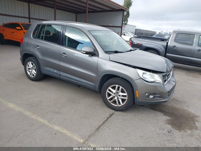 VOLKSWAGEN TIGUAN 2011