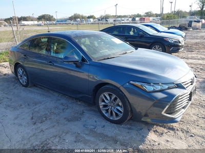 TOYOTA AVALON 2022
