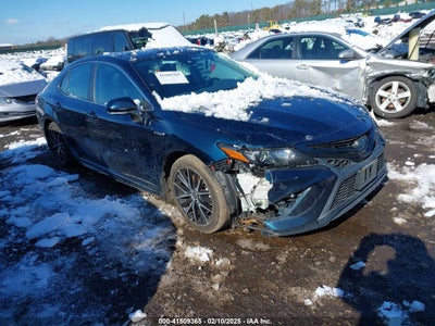 TOYOTA CAMRY 2021