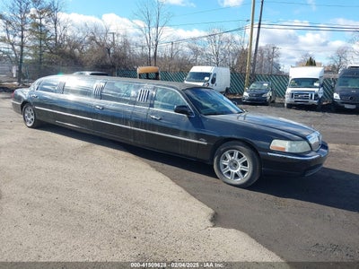 LINCOLN TOWN CAR 2007