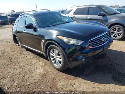 INFINITI FX35 2010