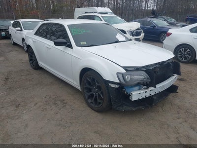 CHRYSLER 300 2019