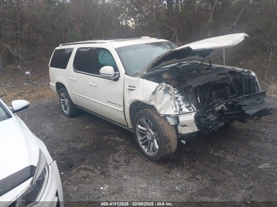 CADILLAC ESCALADE ESV 2014