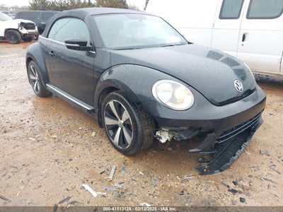 VOLKSWAGEN BEETLE 2013