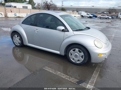 VOLKSWAGEN NEW BEETLE 2001