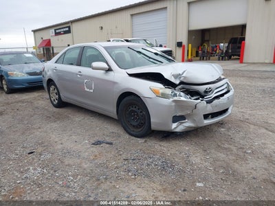 TOYOTA CAMRY 2011