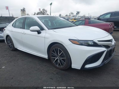 TOYOTA CAMRY 2021