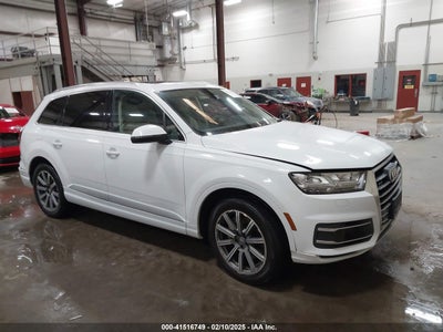 AUDI Q7 2017