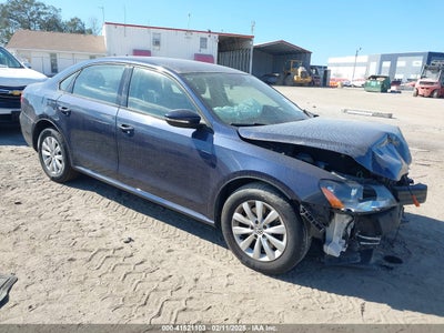 VOLKSWAGEN PASSAT 2012