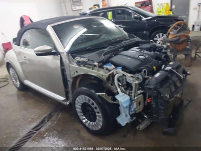 VOLKSWAGEN BEETLE 2014