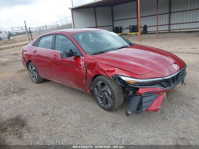 HYUNDAI ELANTRA 2025