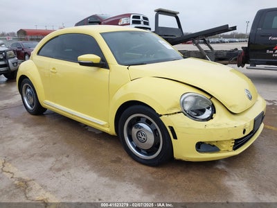 VOLKSWAGEN BEETLE 2012