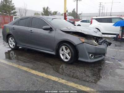 TOYOTA CAMRY 2014