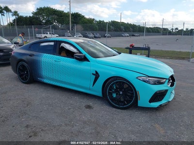 BMW M8 GRAN COUPE 2022